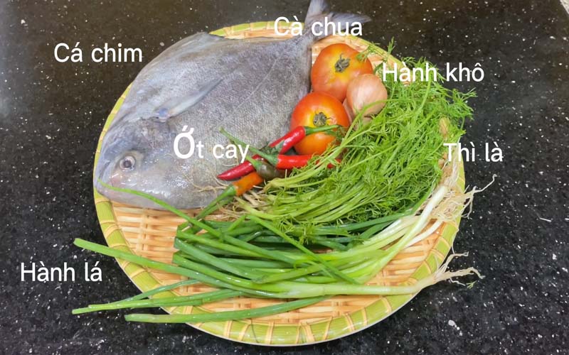 Nguyên liệu làm món cá chim sốt cà chua