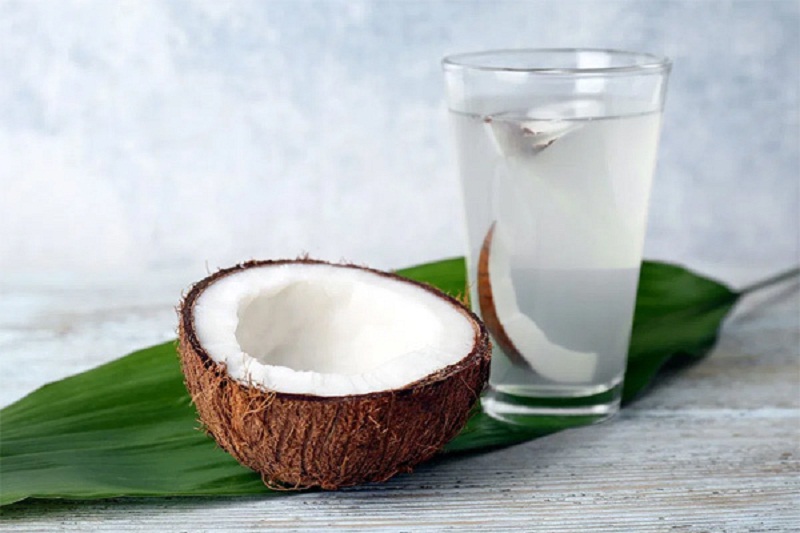Nước dừa bổ sung vị ngọt và béo tự nhiên cho nhiều món ăn ngon