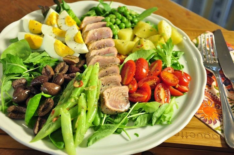 Salad cá ngừ Nicoise