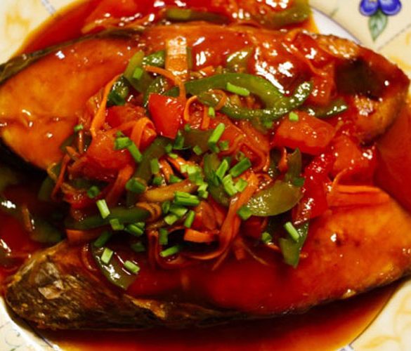 Hướng dẫn chế biến đổi khoản cá ngừ sốt cà chua thơm và ngon té dưỡng