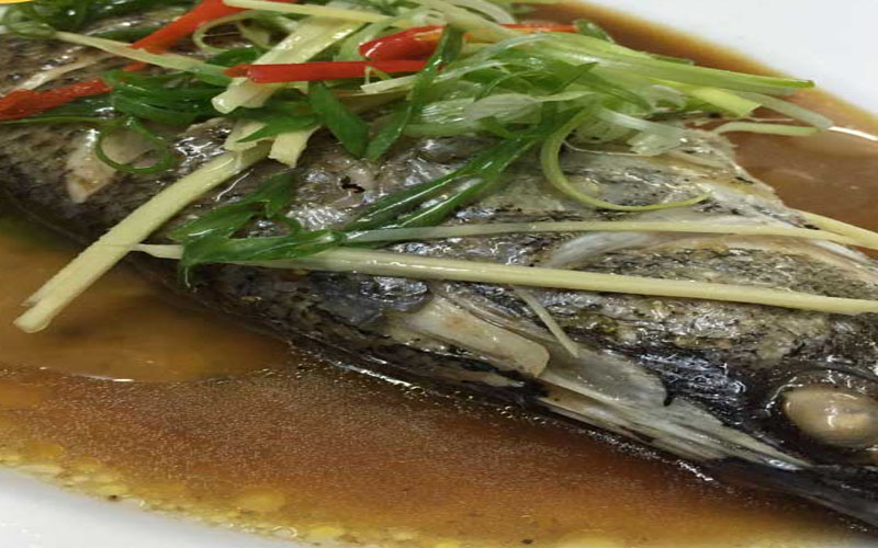 Tuyệt chiêu làm món cá vược hấp xì dầu thơm lừng nóng hổi