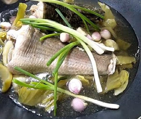 Thành phẩm món cá lóc hấp dưa cải